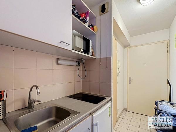 À VENDRE – T1 meublé proche Bellecour | Vendu loué (Idéal investissement)