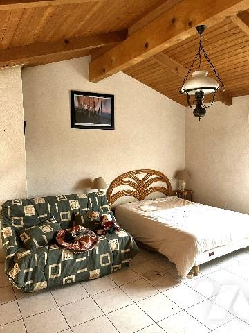 Maison à vendre située dans un secteur calme à seulement 1km des plages et centre de PREFAILLES.