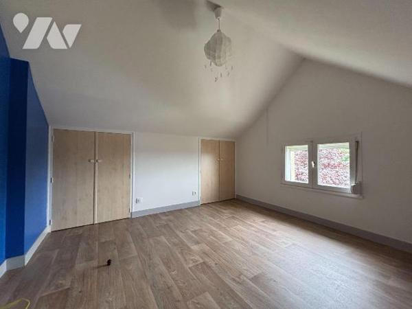 Exclusivement à l'Etude, Au coeur du bourg de LECOUSSE, Maison de plain-pied proposant 117 m2:...