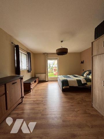 Exclusivement à l'Etude, Au coeur du bourg de LECOUSSE, Maison de plain-pied proposant 117 m2:...