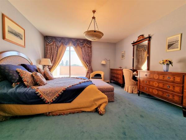 Prévessin-Moëns (01280) APPARTEMENT DE PRESTIGE, 8 PIECES, 5 CHAMBRES EN ATTIQUE, DOMAINE SECURISE - PREVESSIN-MOENS (01280)