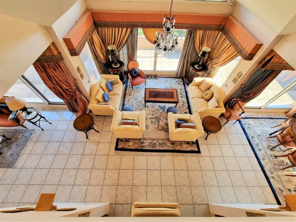 Prévessin-Moëns (01280) APPARTEMENT DE PRESTIGE, 8 PIECES, 5 CHAMBRES EN ATTIQUE, DOMAINE SECURISE - PREVESSIN-MOENS (01280)