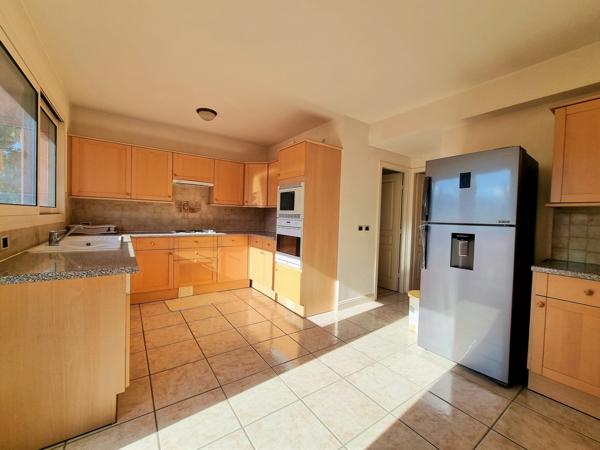 Prévessin-Moëns (01280) APPARTEMENT DE PRESTIGE, 8 PIECES, 5 CHAMBRES EN ATTIQUE, DOMAINE SECURISE - PREVESSIN-MOENS (01280)