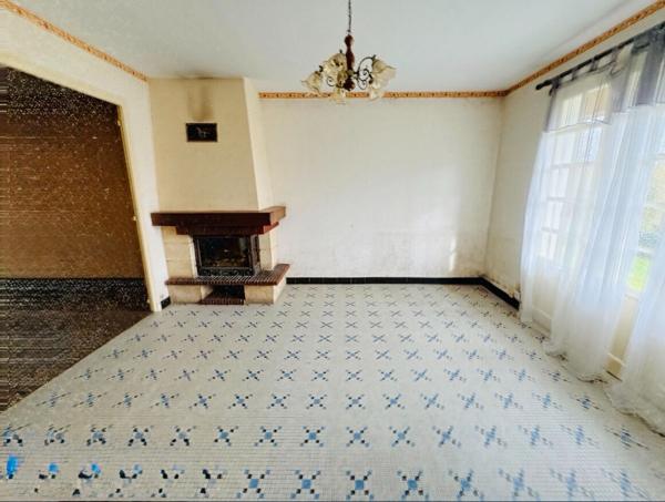 A vendre : Maison des années 1970 à rénover Cadre calme à proximité de la mer