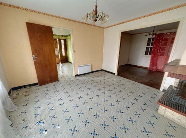 A vendre : Maison des années 1970 à rénover Cadre calme à proximité de la mer