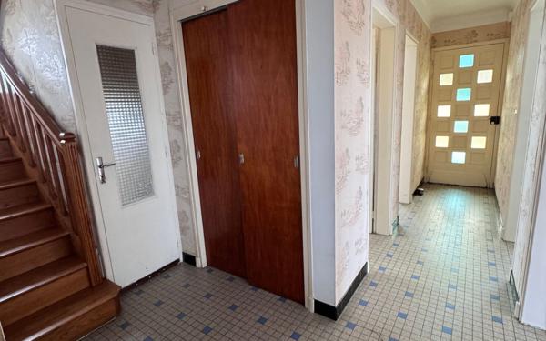 Maison à vendre    5 pièces • 119 m2 Plouguernével