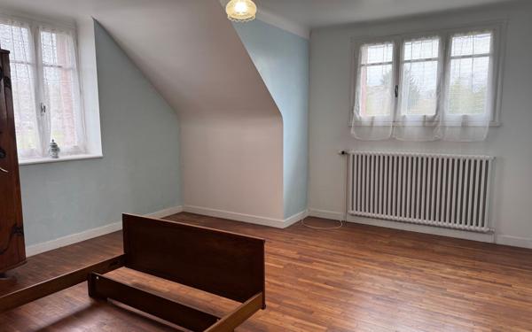 Maison à vendre    5 pièces • 119 m2 Plouguernével