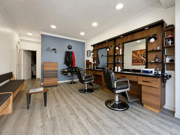 Exclusivité ERA SAINT AMBROISE ? Local commercial vendu loué à Melun ? Investissement locatif