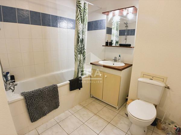 Appart. à vendre T2 - Blois - Vendu loué, Résidence calme et sécurisée avec ascenseur, parking privé