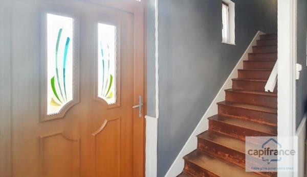 Maison mitoyenne de 100 m², combles aménageables, jardin et garage : une opportunité à Ciry-le-Noble