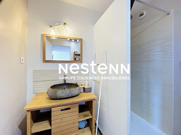 Appartement T2 dernier étage avec ascenseur, terrasse, box fermé, vue dégagée, proximité tramway