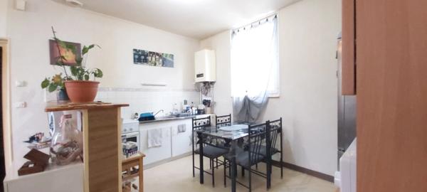 IMMEUBLE DE RAPPORT 4 APPARTEMENTS AVEC JARDINS