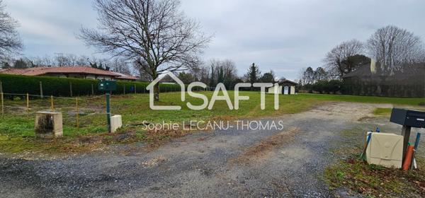 Terrain plat, hors lotissements