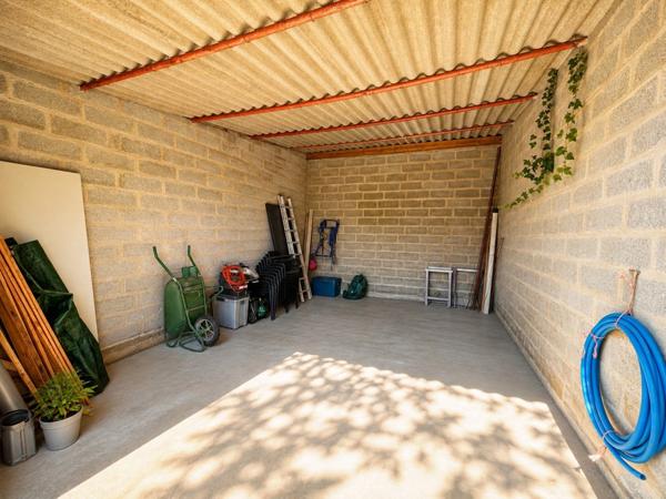 Maison à vendre 6 pièces SAINTES (17)