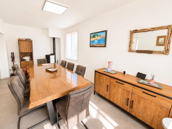 Maison à vendre 6 pièces SAINTES (17)