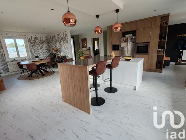 Maison à vendre 7 pièces 218 m² Annœullin