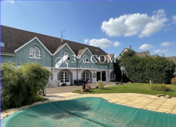 Maison 8 pièce(s) 7 chambre(s) 360 m²