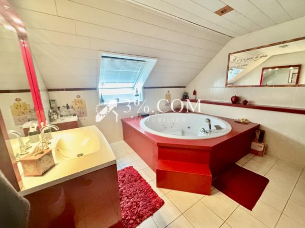 Maison 8 pièce(s) 7 chambre(s) 360 m²