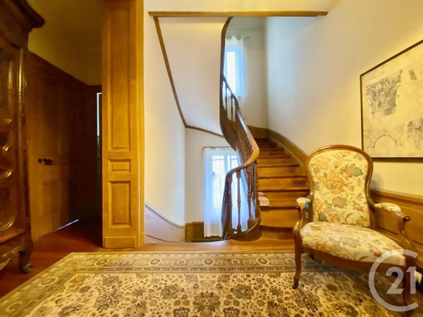 Maison à vendre  12 pièces - 245,20 m 2   LES AVENIERES VEYRINS THUELLIN  - 38