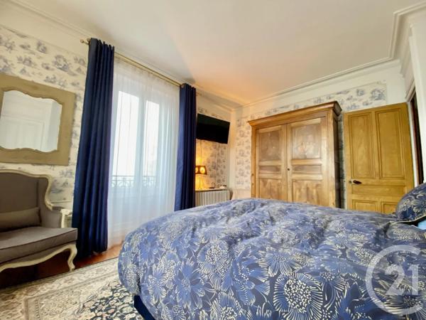 Maison à vendre  12 pièces - 245,20 m 2   LES AVENIERES VEYRINS THUELLIN  - 38