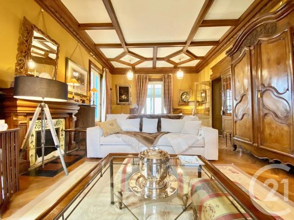 Maison à vendre  12 pièces - 245,20 m 2   LES AVENIERES VEYRINS THUELLIN  - 38