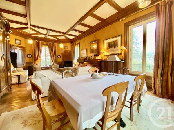 Maison à vendre  12 pièces - 245,20 m 2   LES AVENIERES VEYRINS THUELLIN  - 38