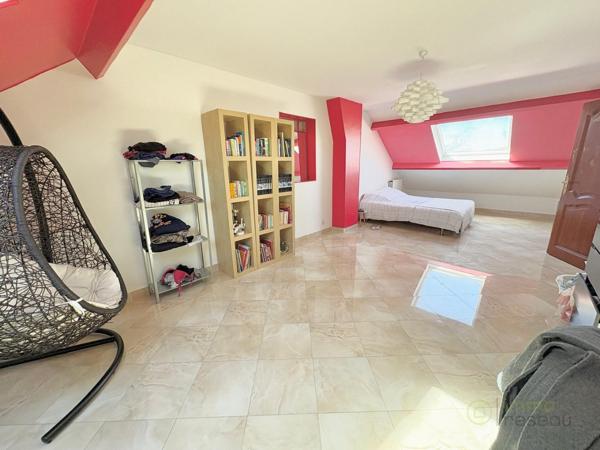Maison à ROISSY EN BRIE (77680)