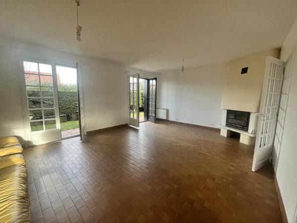 Maison à vendre |  Saint-Pantaléon-de-Larche |  4 pièces | 101 m²