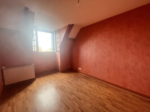 Maison à vendre |  Saint-Pantaléon-de-Larche |  4 pièces | 101 m²