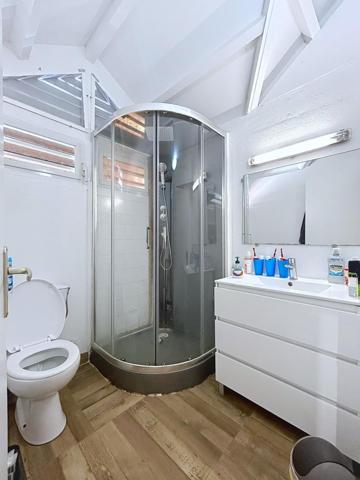 Maison T6 piscine, vendue louée - 8.15% brut rentabilité