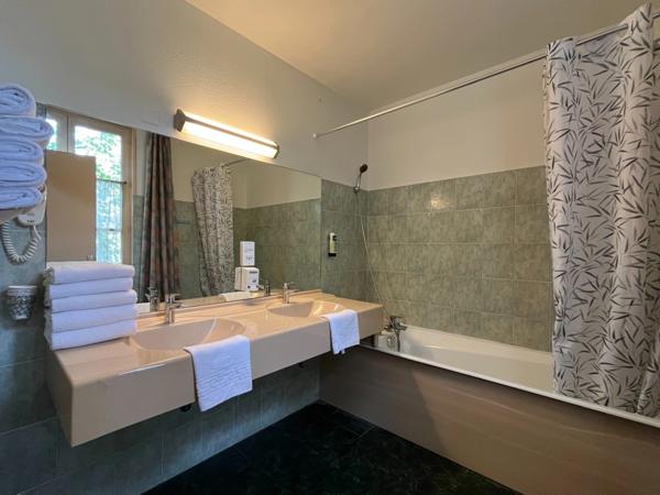 Fonds de commerce d'Hôtel-Restaurant à vendre CORMATIN (71)