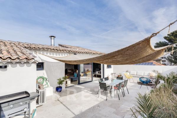 Triplex totalement rénovée dans résidence sécurisée