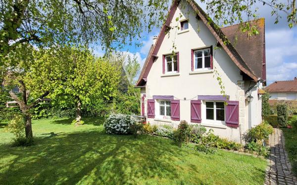 Maison à vendre    6 pièces • 130 m2 Aigremont