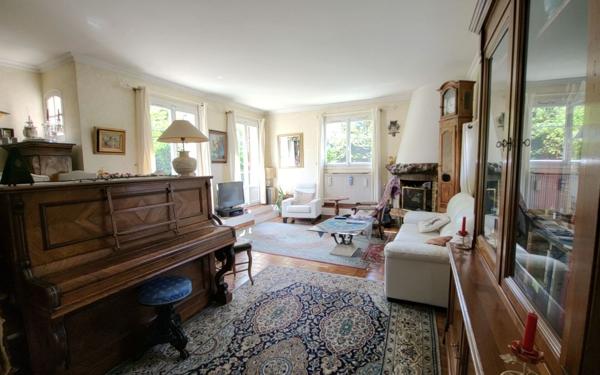 Maison à vendre    6 pièces • 130 m2 Aigremont