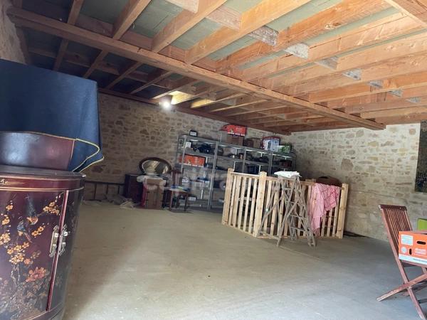 Dpt Dordogne (24), à vendre  maison P8 de 292,68 m² - Terrain de 1 777,00 m²