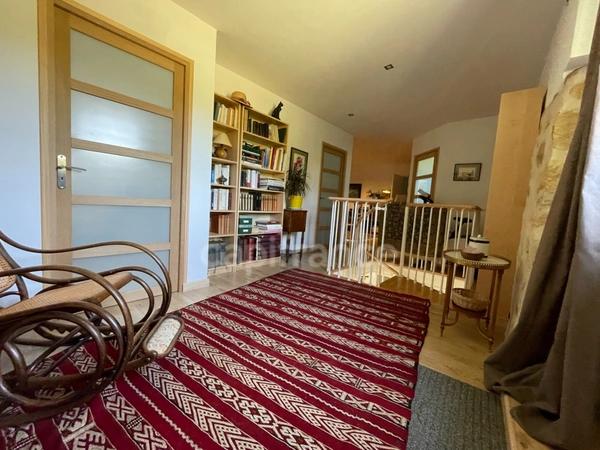 Dpt Dordogne (24), à vendre  maison P8 de 292,68 m² - Terrain de 1 777,00 m²