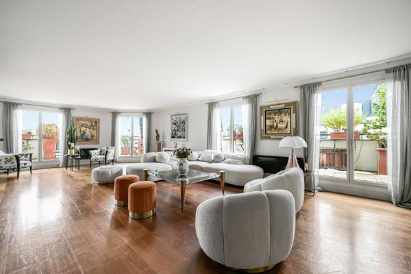 Bois de Vincennes/Lac Daumesnil - 5ème étage avec ascenseur - Terrasse de 70m² - PARIS