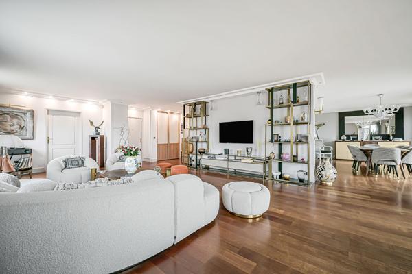 Bois de Vincennes/Lac Daumesnil - 5ème étage avec ascenseur - Terrasse de 70m² - PARIS