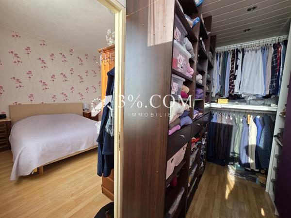 Maison 6 pièce(s) 5 chambre(s) 200 m²