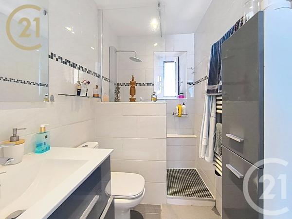 Appartement T3 à vendre  3 pièces - 46,01 m 2   LE CANNET  - 06