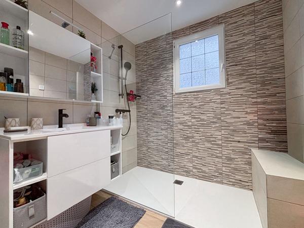 A vendre Maison 155 m² habitable, garage, jardin à 5 mn Angers sud MURS ERIGNE