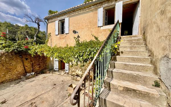 Maison à vendre    6 pièces •  Uzès