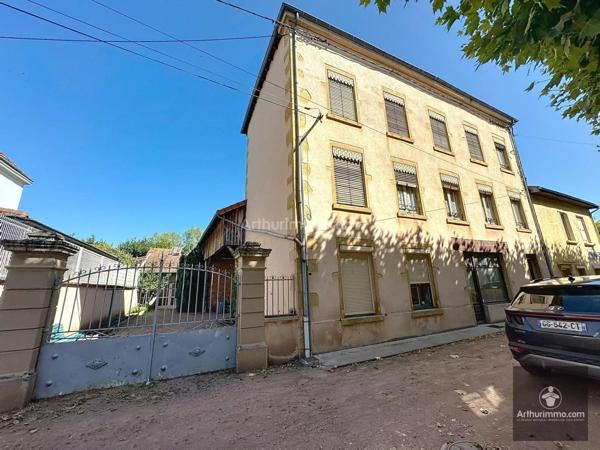 Vente Immeuble 10 pièces 185 m2 à Charlieu