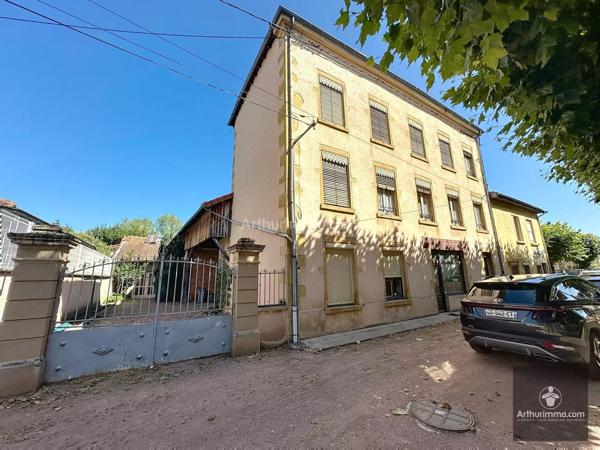 Vente Immeuble 10 pièces 185 m2 à Charlieu