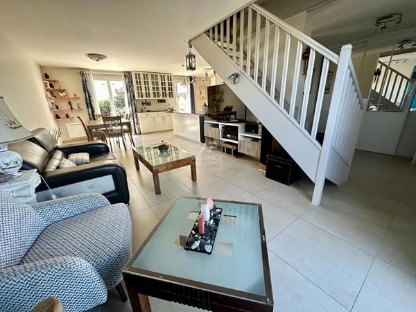 Maison Carrieres Sous Poissy 7 pièce(s) €399 900 ** - Référence 8963