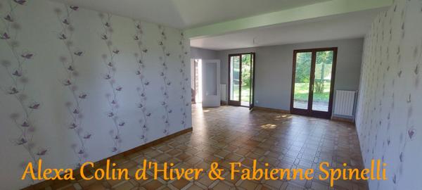 Commodités de plain pieds dans cette maison de 4 chambres à Bucy le long!