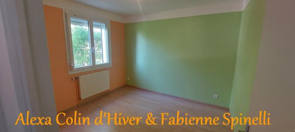 Commodités de plain pieds dans cette maison de 4 chambres à Bucy le long!