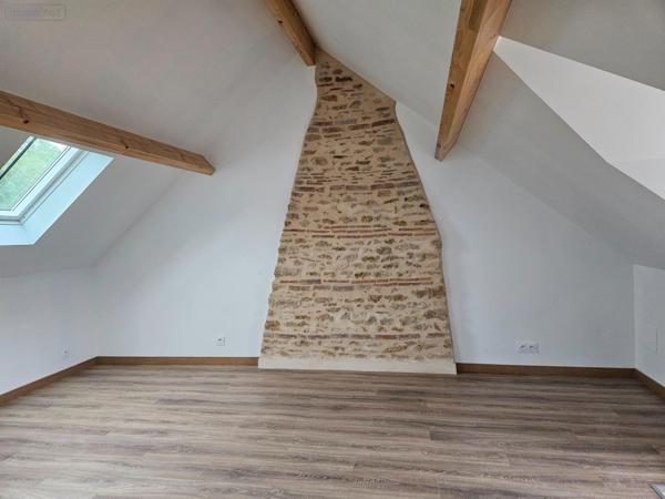 Maison individuelle à louer à Sauvigny-le-Bois dans l'Yonne (89200), ref : MAISON AVEC DEPENDANCES A LOUER SAUVIGNY LE BOIS   
Montjalin