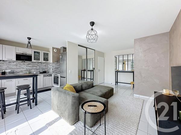 Appartement F4 à vendre  4 pièces - 72,42 m2 MONTFERMEIL - 93