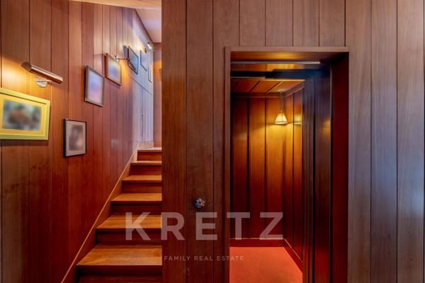 Maison d'architecte les pieds dans l'eau à 5 min du centre de Paris